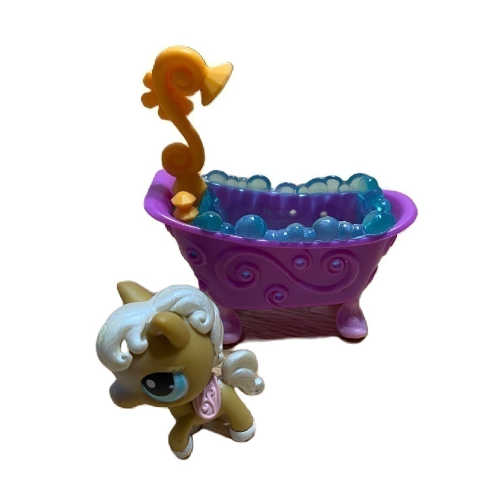 Vintage Littlest Pet Shop #124 Tan Horse Pony Figure W/ Bathtub Kids Toy